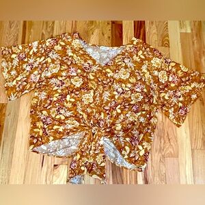 Thread & Clover Top